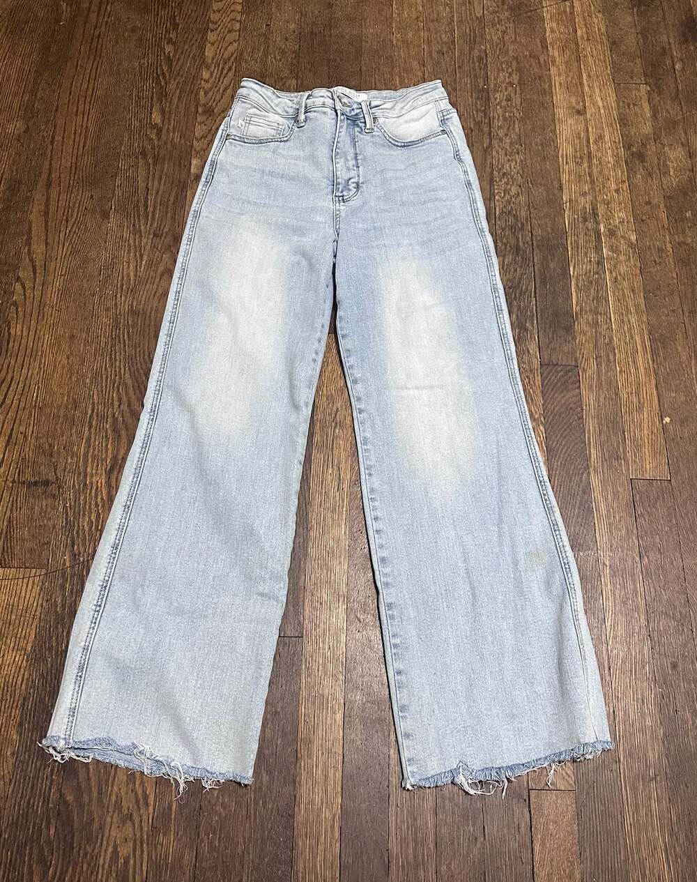 Judy Blue Los Angeles Women's High Rise Wide Leg Light Wash Jeans Raw Hem 7/28